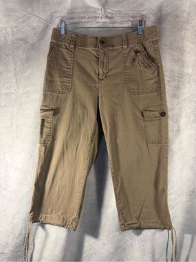 Cato Khaki Cargo Capris Women Size 8 Classic Utility Pants